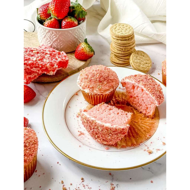 Iced Strawberry Cupcakes SS 3.17oz