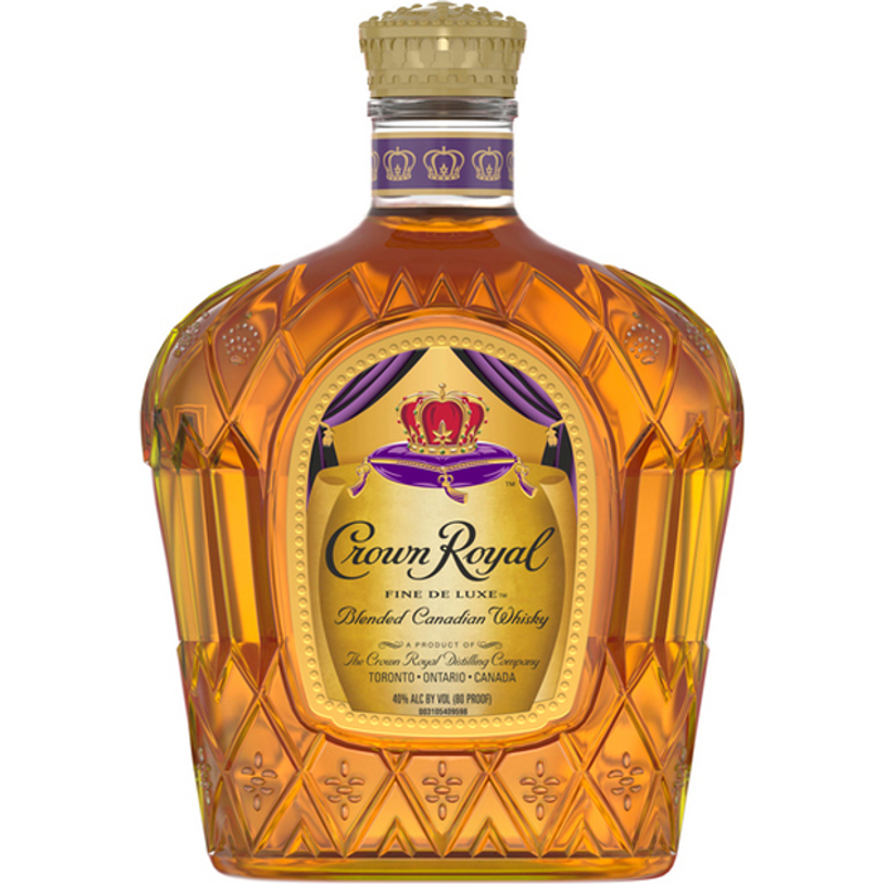 Crown Royal Fine De Luxe Blended Canadian Whisky Gift Set 750mL